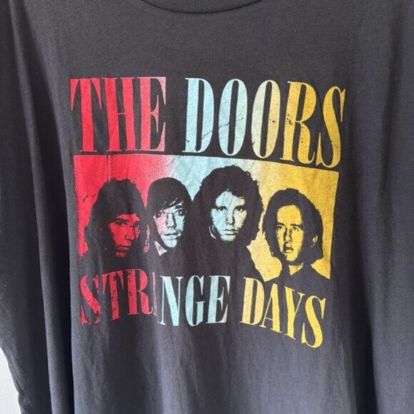 Torrid Women Grey The Doors Open Back Fringe Relaxed Fit Tee Plus Size 2X - Picture 6 of 13